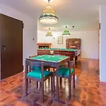 Borgo Adige By Whale Homes アパート *